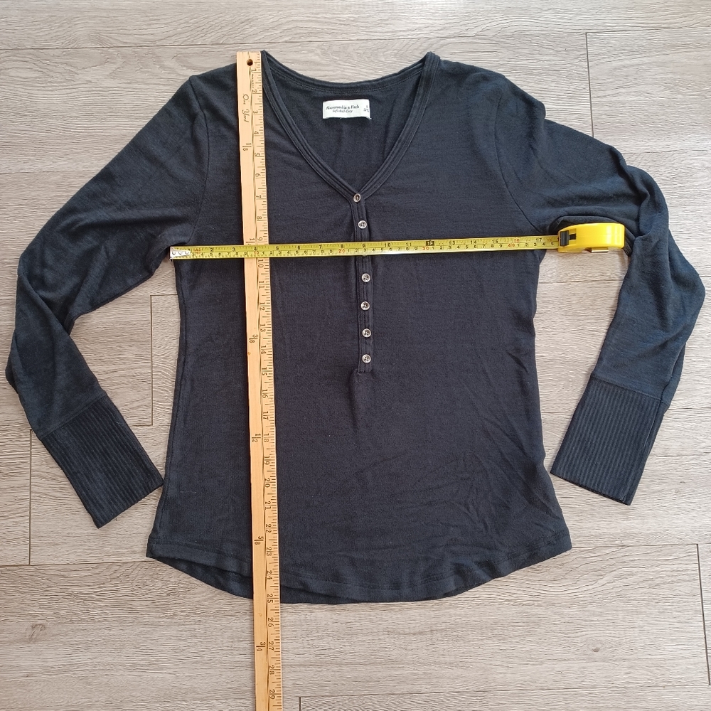 Abercrombie & Fitch Soft A&F Cozy Blue Black Heather VNeck Henley Sweater Size L - Picture 6 of 10
